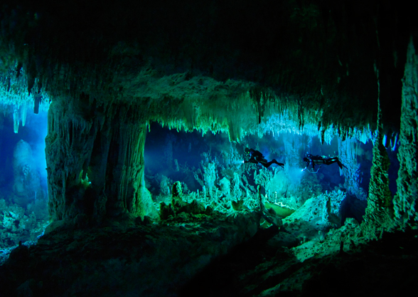 201010720_lead-cave2.jpg