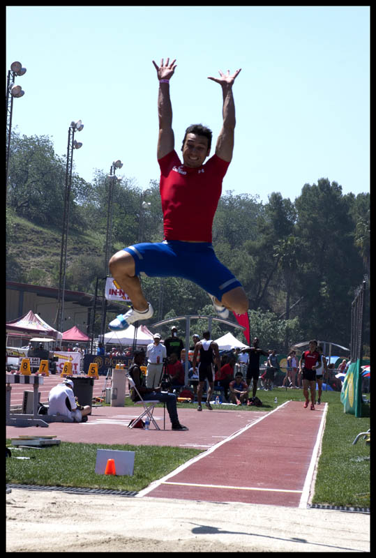 MEN LONG JUMP CHAM.jpg