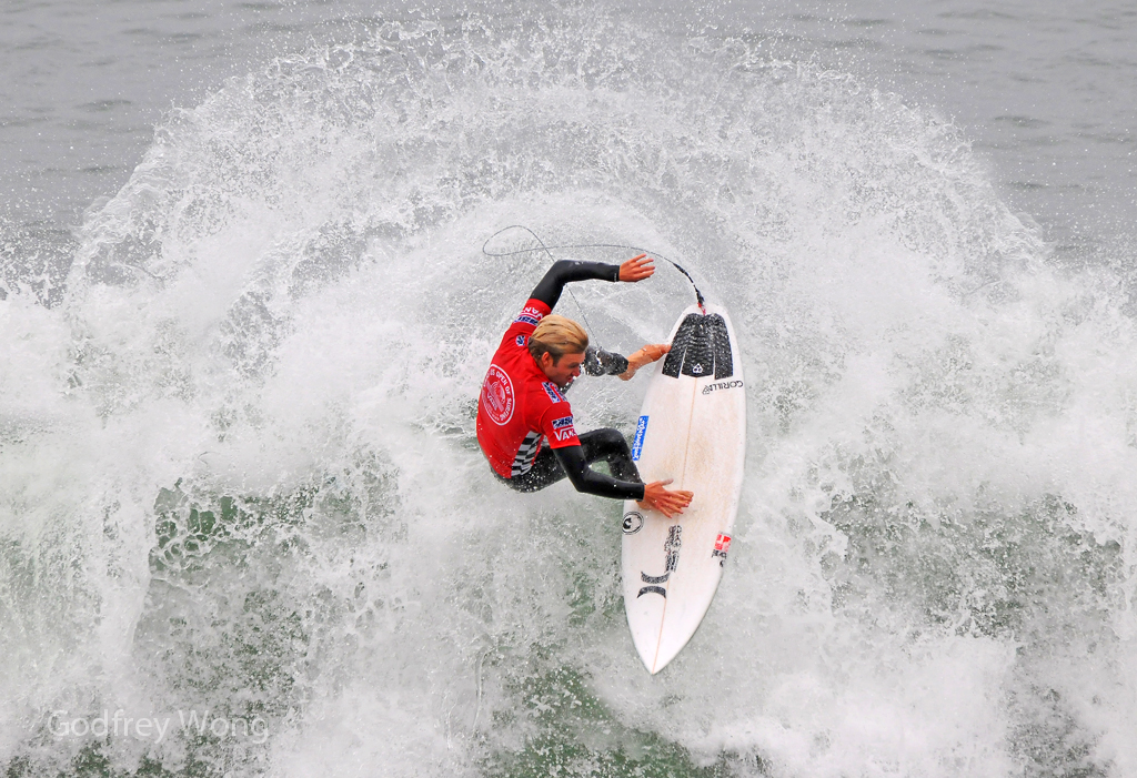 Surfing 13.jpg