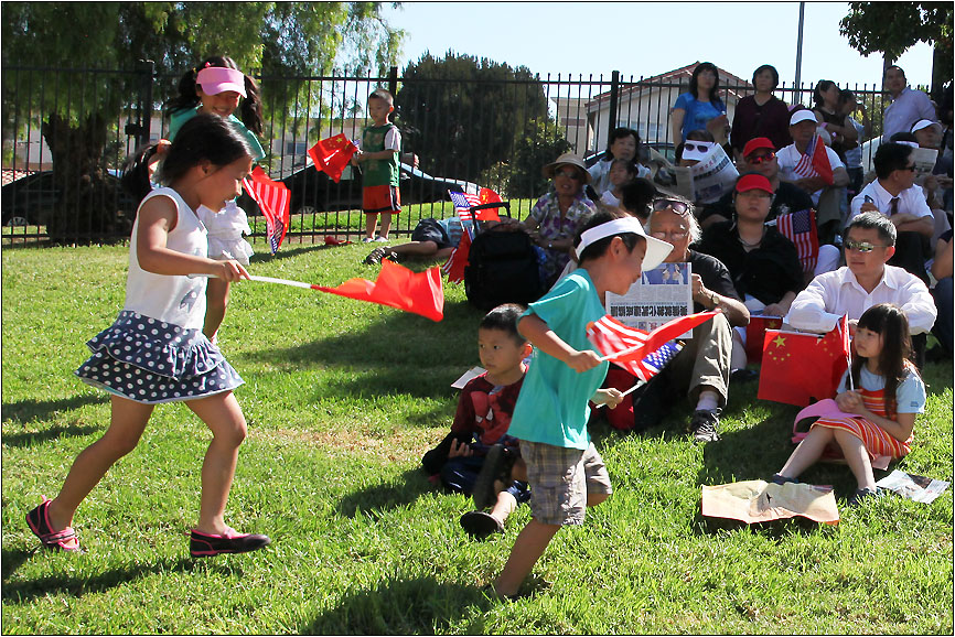 09-15-2013  公園裡的五星紅旗 - 01.jpg