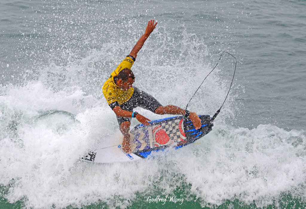 Surfer in Yellow 4.jpg