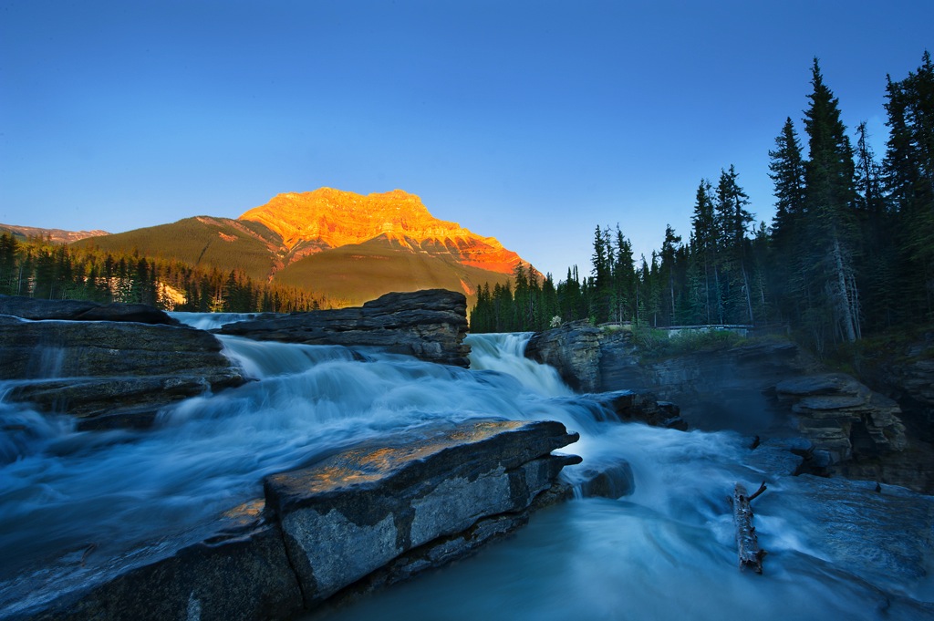 DSC_0454_Athabasca-Falls_Sunset_Small_NE.jpg