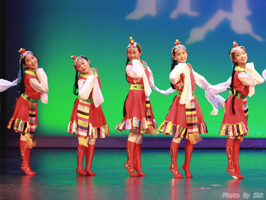 藏族舞.jpg
