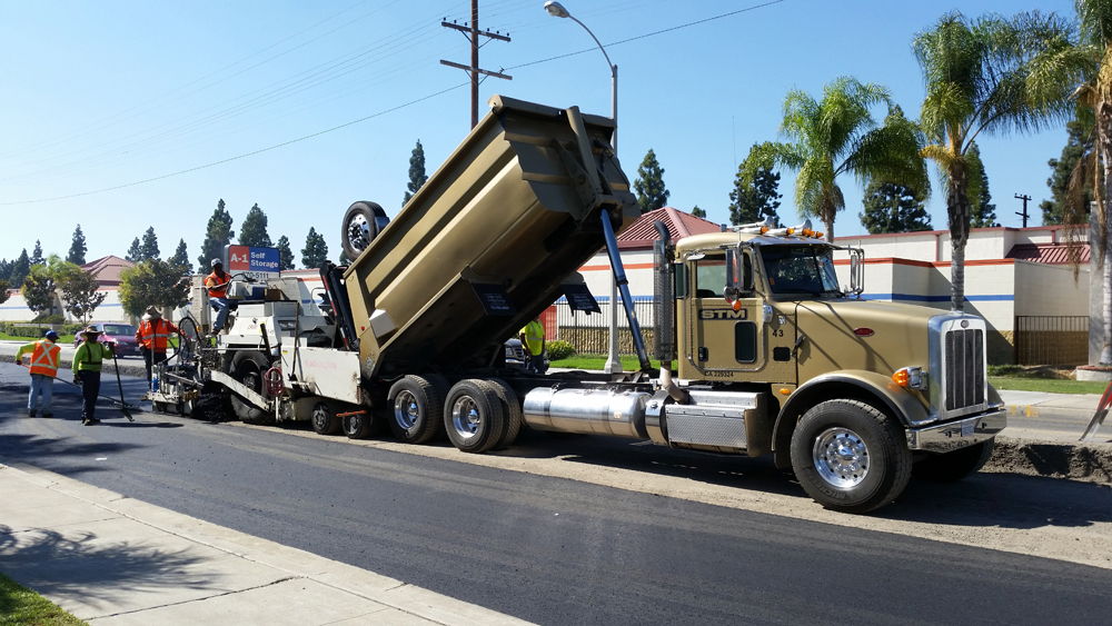 Paving Photo 2.jpg