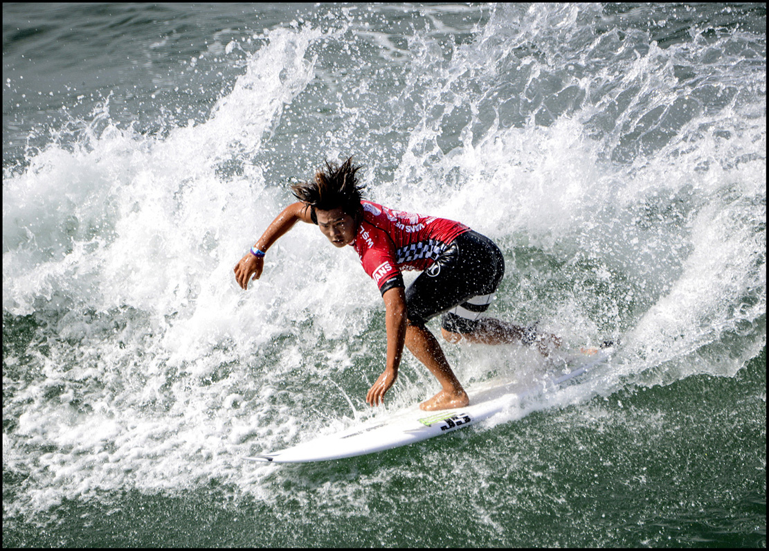 COLOR #3 MINH CHENG Title Surfing Champion.jpg