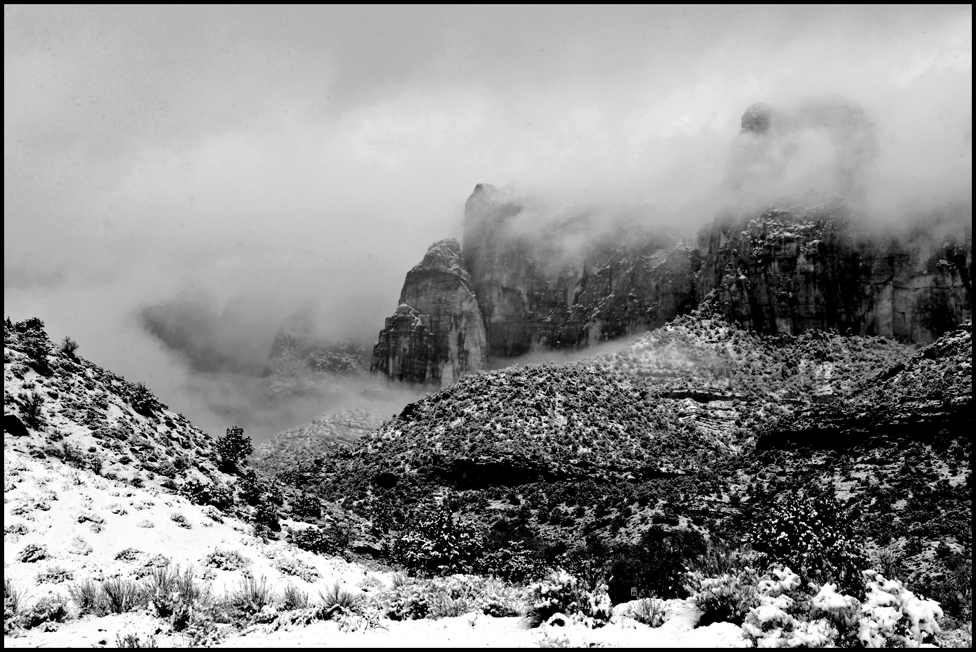 MONO #1 MING  CHENG, TITLE ( Zion during Winter Storm ).jpg