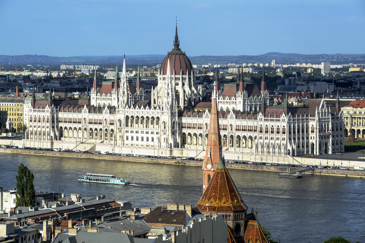 Budapest Parliament Building Photo 1.jpg