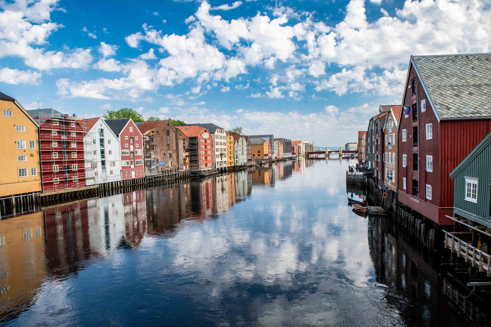 057_Nidelva River of Trondheim.jpg